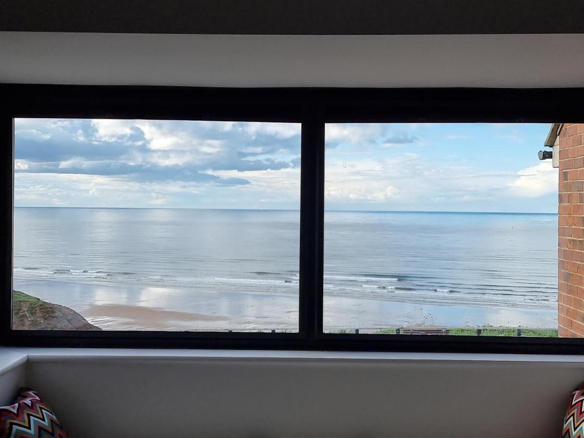 Salt & Surf-Sea Views In Saltburn Apartment Luaran gambar